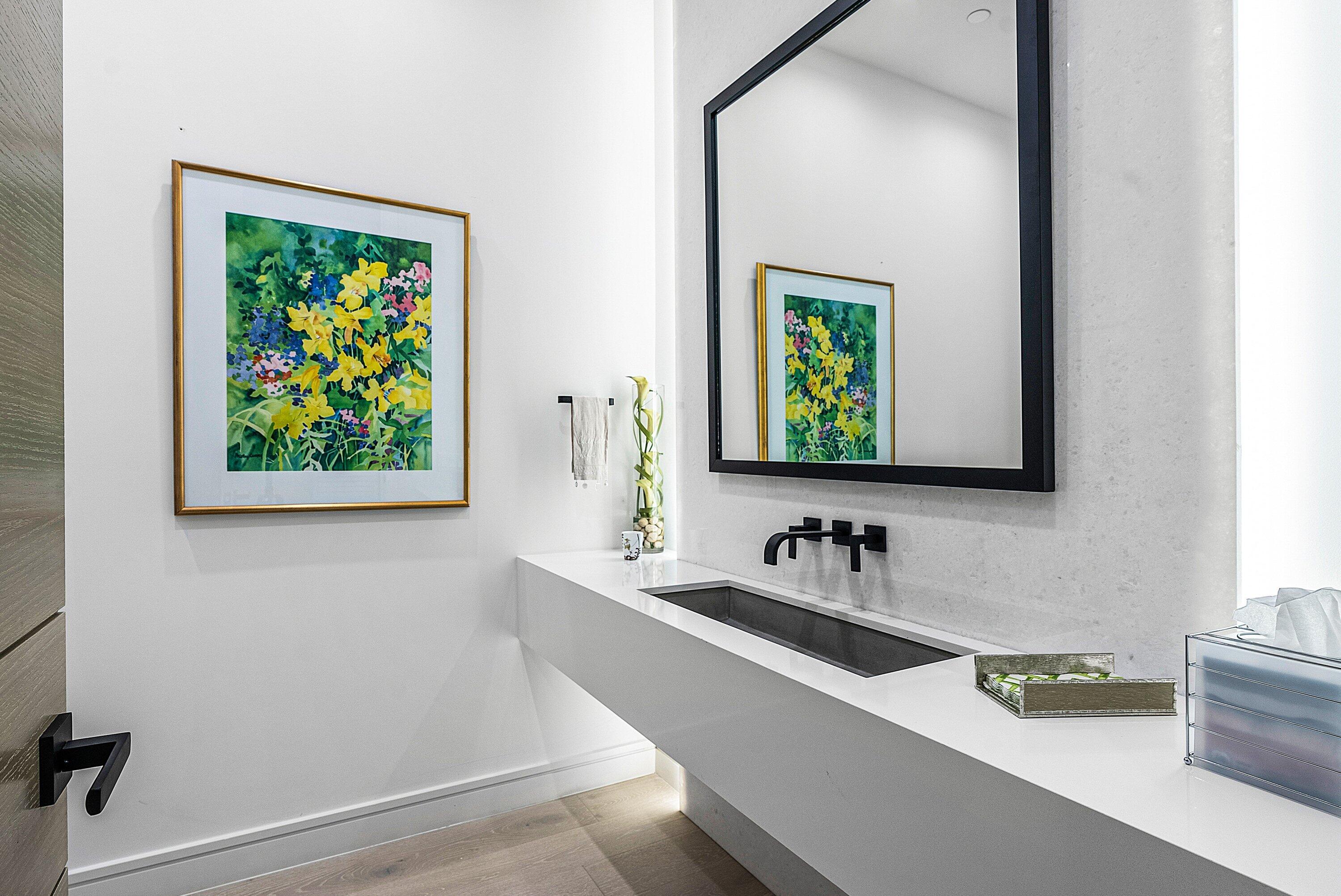 COVE 4 CONDO - Residential