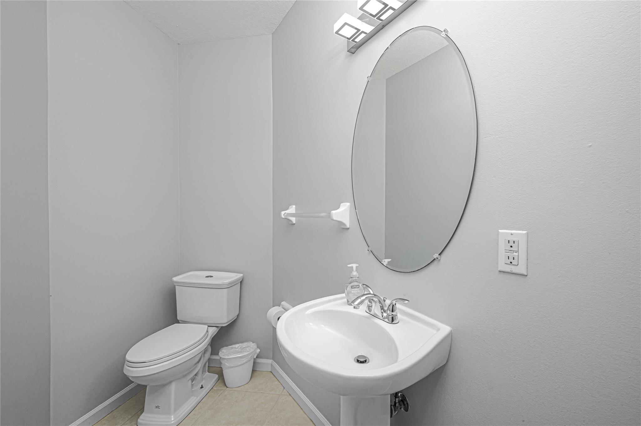 View photos, virtual tours, details... 8354 Mulligan Cir 8354