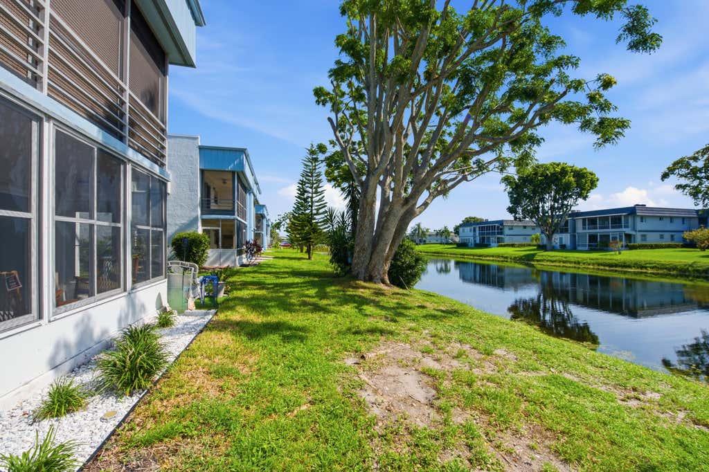 Photo of 396 Saxony I, Delray Beach, FL 33446 (MLS # B26065111)