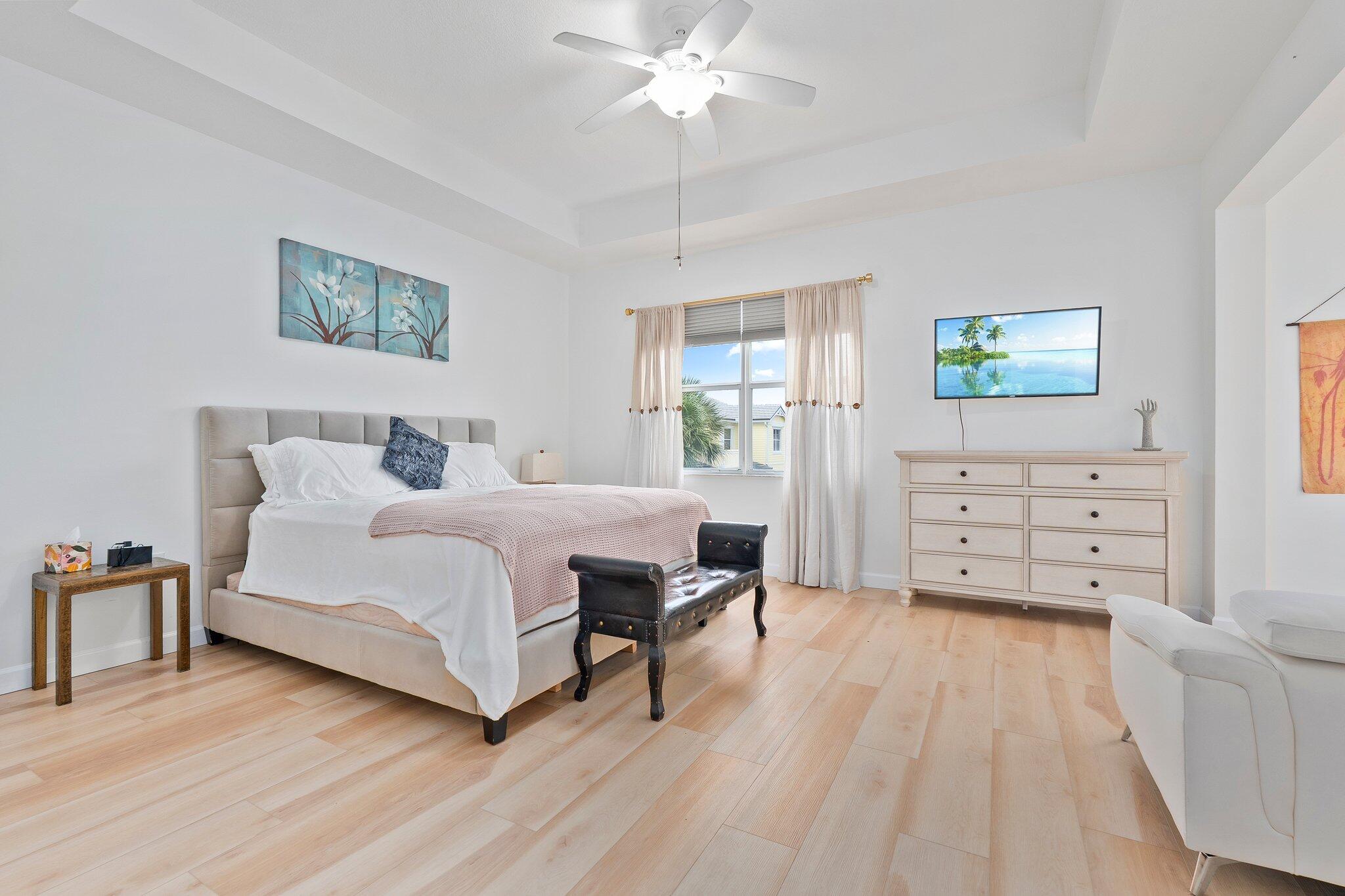 MARINER BAY - Residential Lease