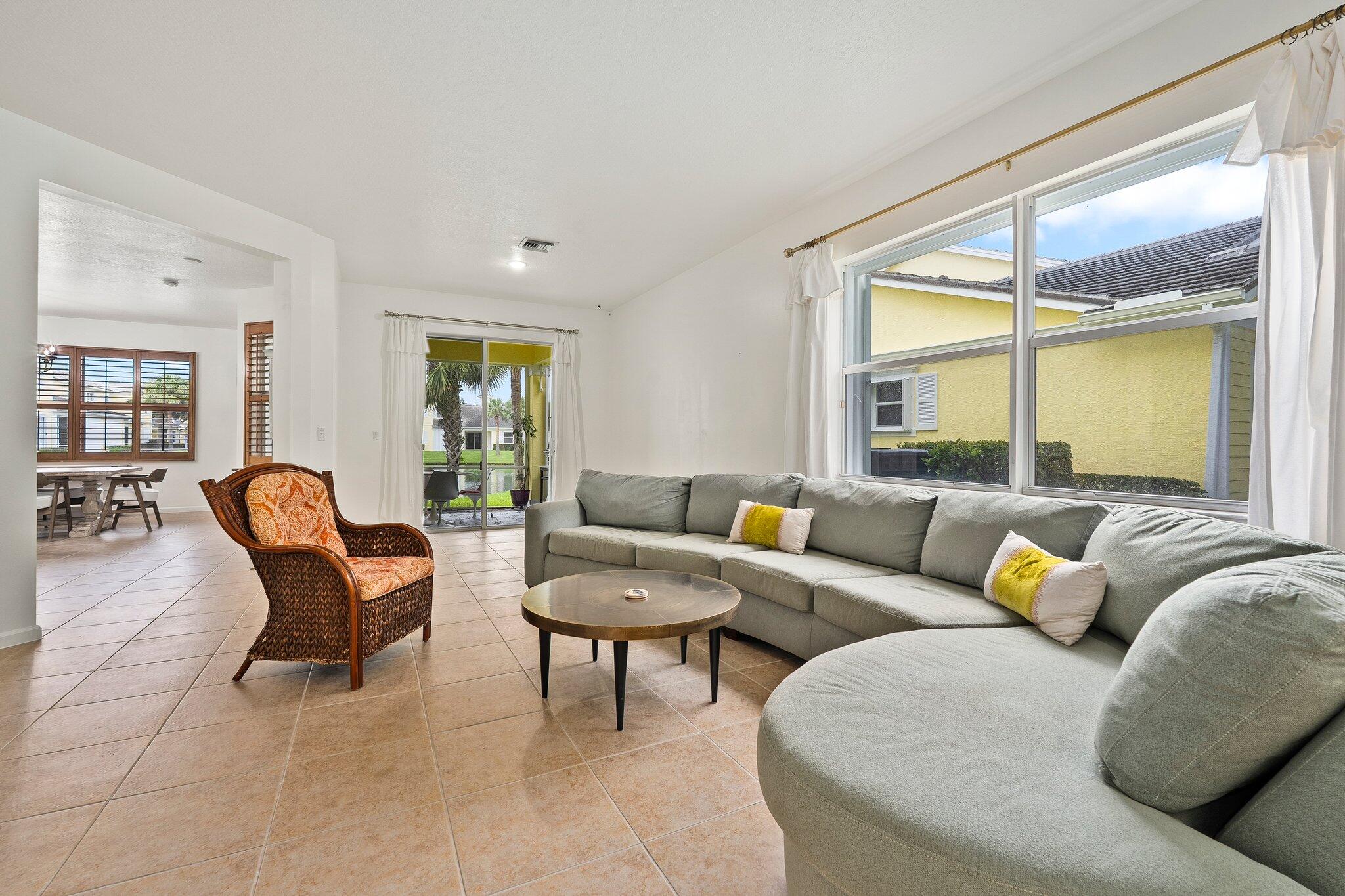 MARINER BAY - Residential Lease