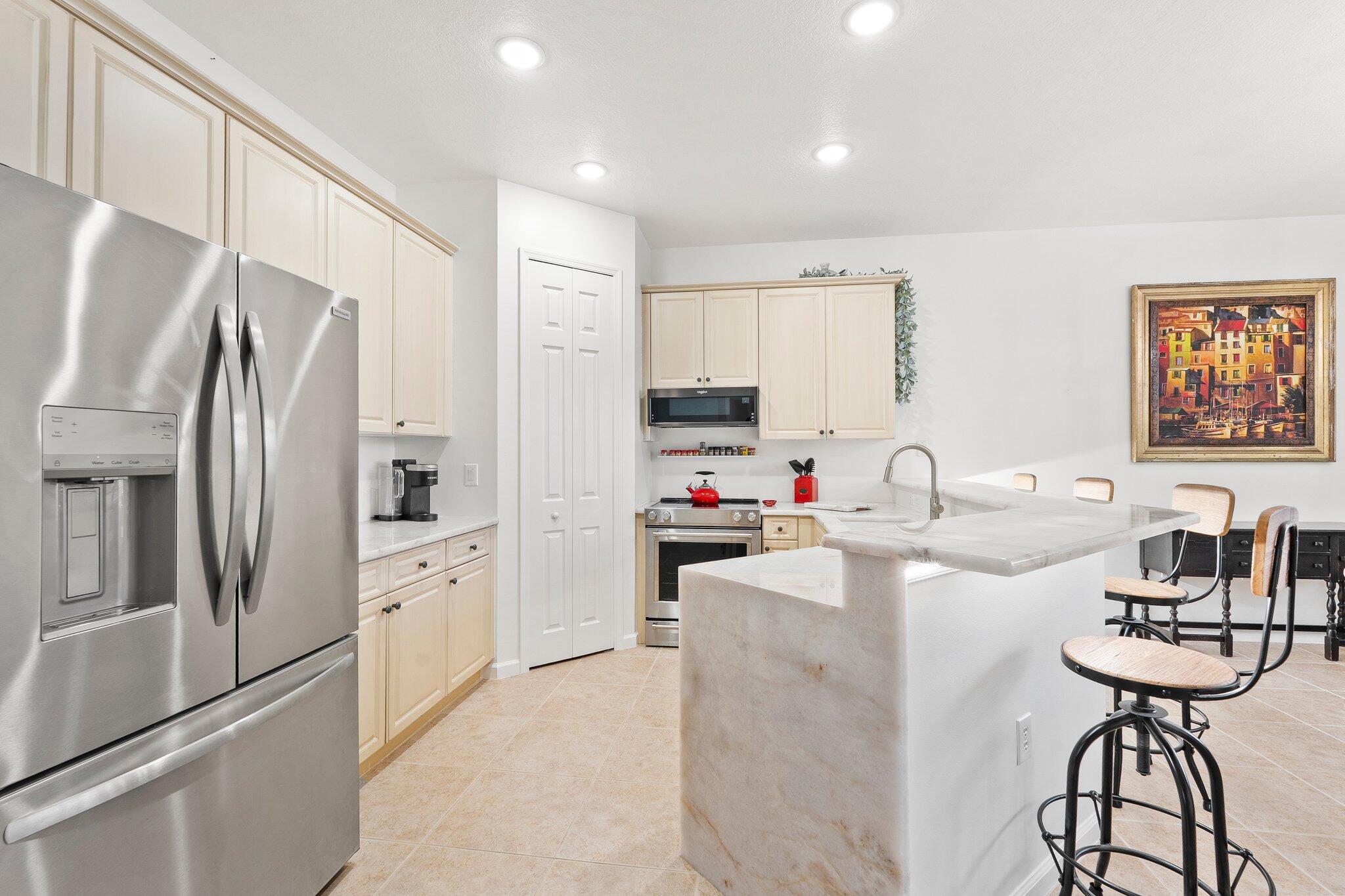 MARINER BAY - Residential Lease