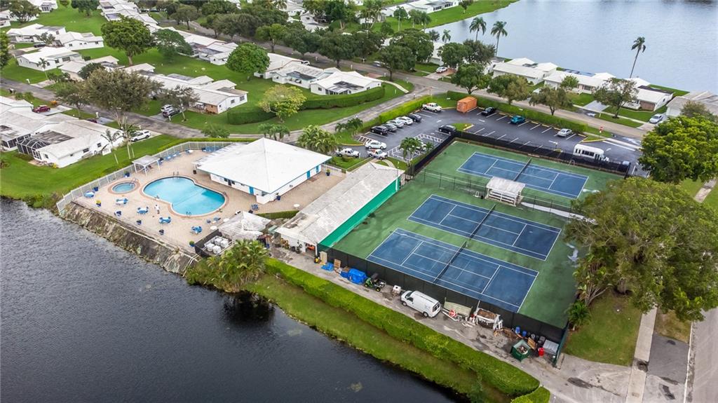 Lauderdale West 2 Sec 78- - Residential