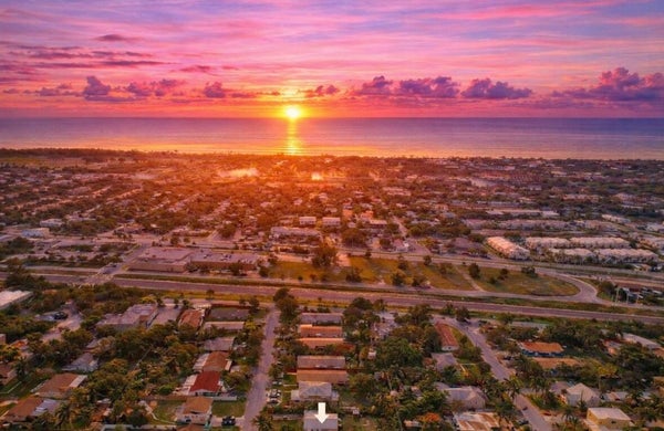 250 NE 13TH ST, DELRAY BEACH, FL 33444 - Image f65cab56c85df2bd6870626f2d1ebcd7/1045226090