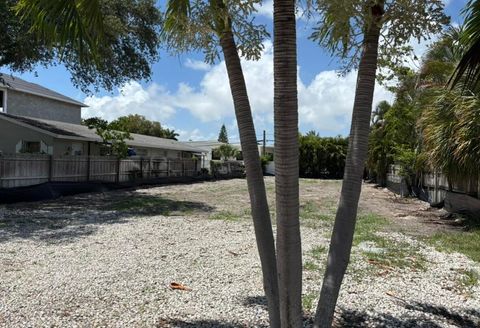 Tiny photo for 250 NE 13th Street, Delray Beach, FL 33444 (MLS # B26018196)