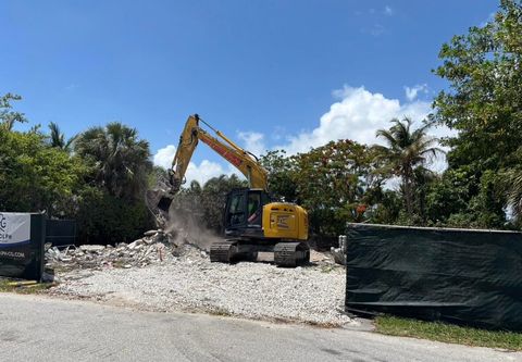 Tiny photo for 250 NE 13th Street, Delray Beach, FL 33444 (MLS # B26018196)