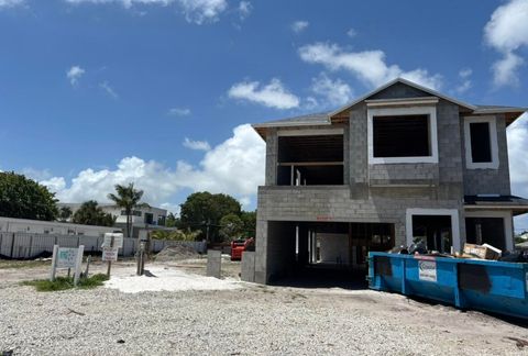 Tiny photo for 250 NE 13th Street, Delray Beach, FL 33444 (MLS # B26018196)