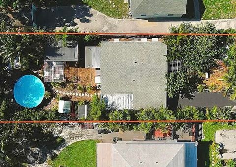 Tiny photo for 250 NE 13th Street, Delray Beach, FL 33444 (MLS # B26018196)