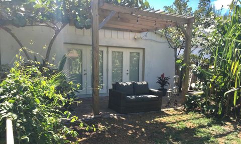 Tiny photo for 250 NE 13th Street, Delray Beach, FL 33444 (MLS # B26018196)