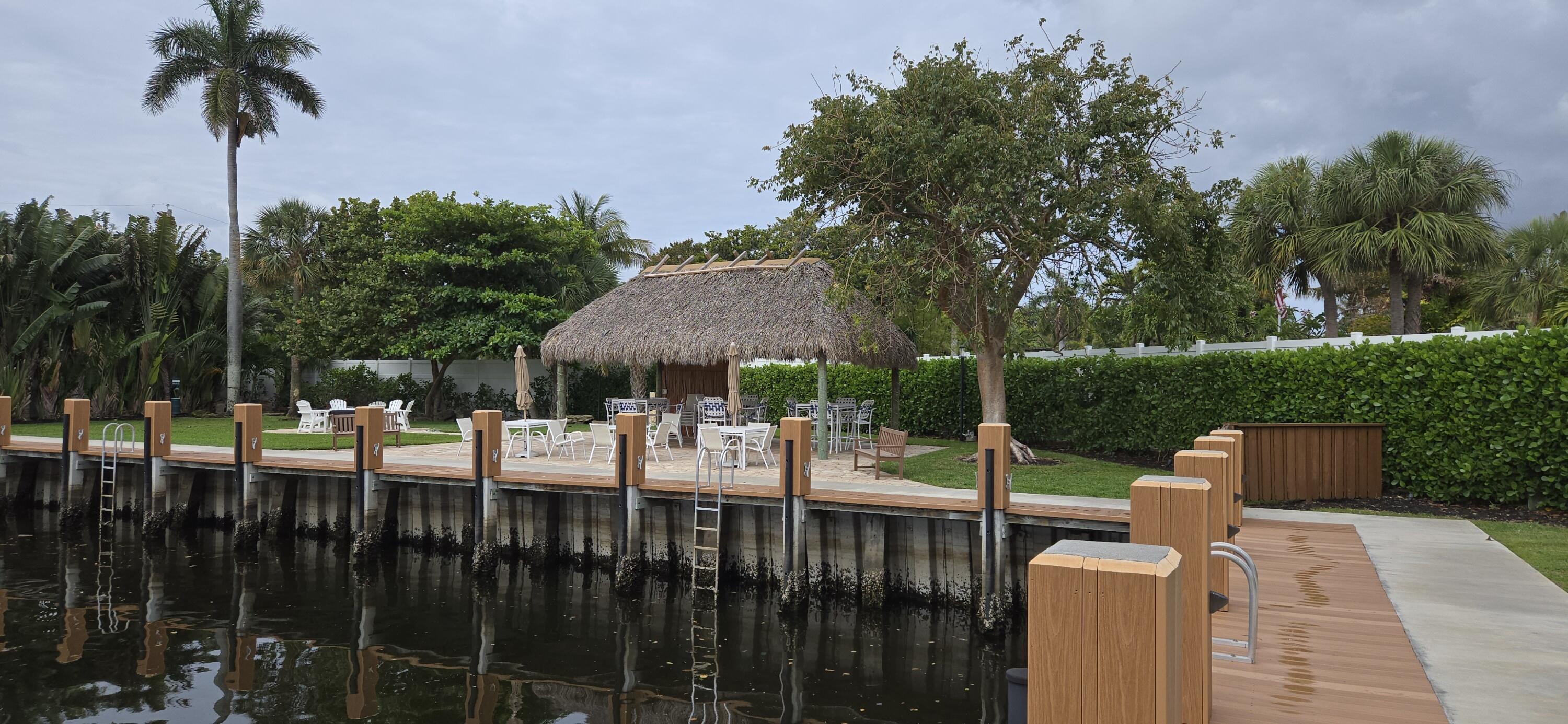 LAKE WORTH MARINER VLG - Residential