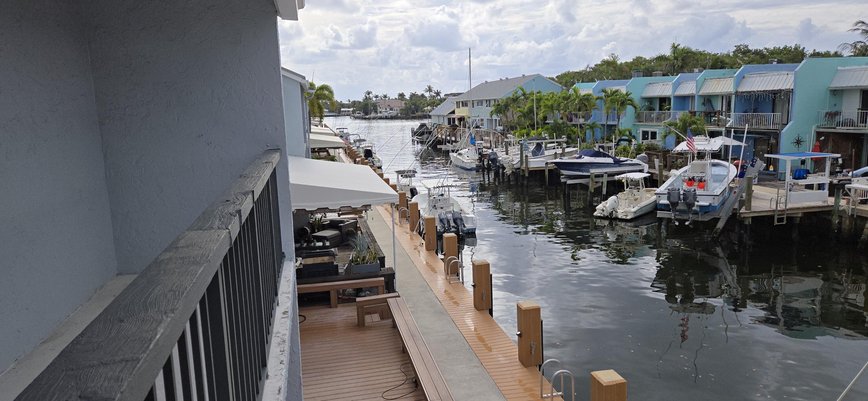 LAKE WORTH MARINER VLG - Residential