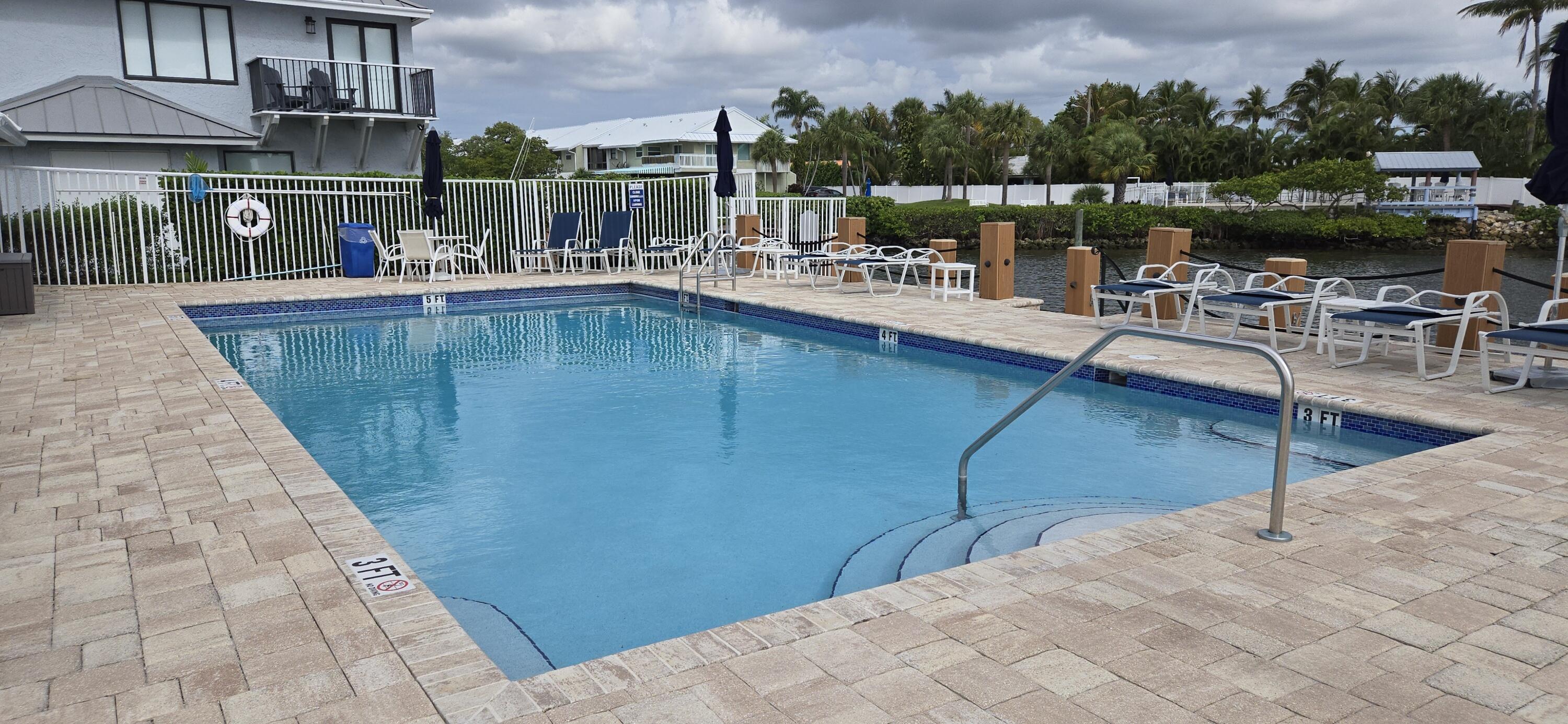 LAKE WORTH MARINER VLG - Residential