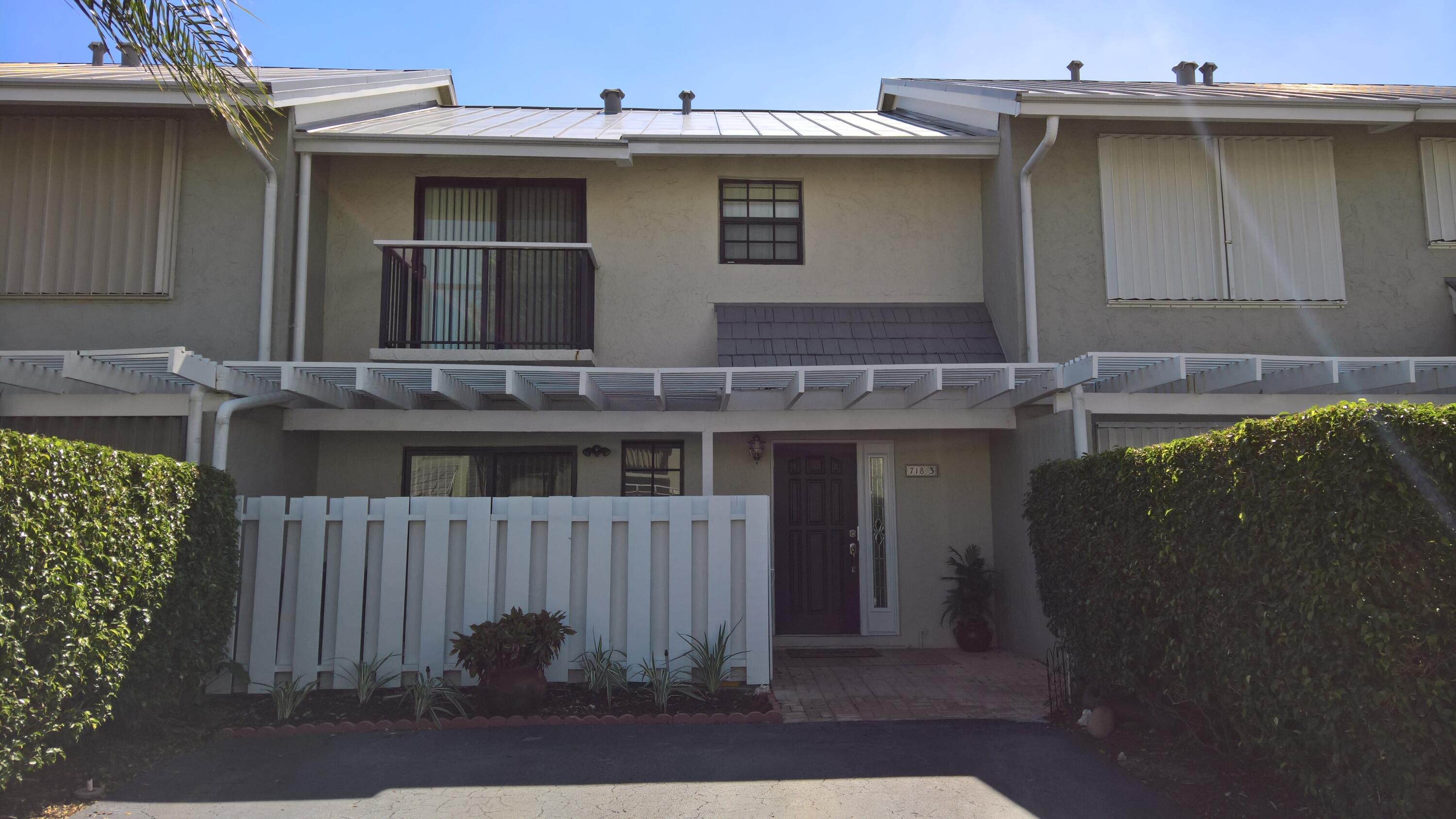 718 NE 12th Terrace 3