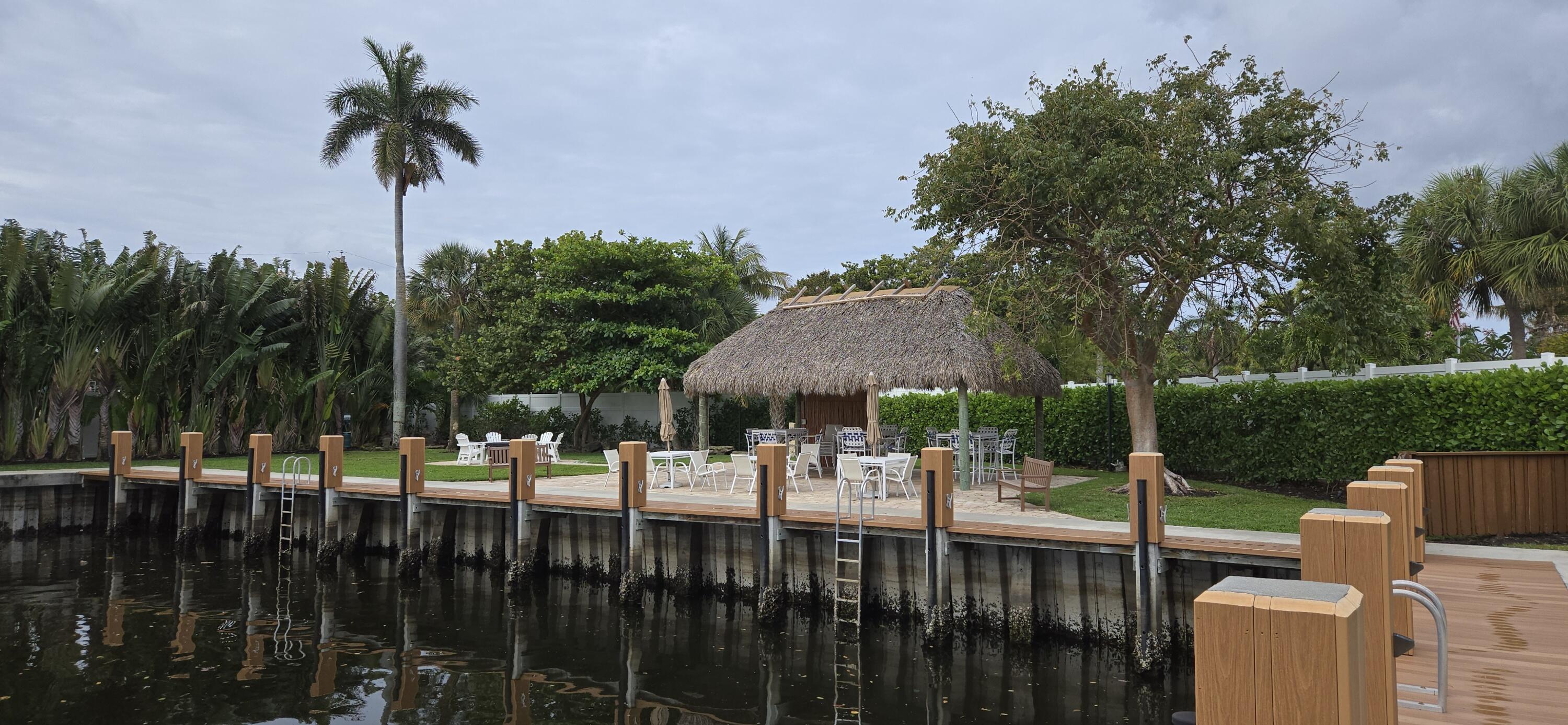 LAKE WORTH MARINER VLG - Residential