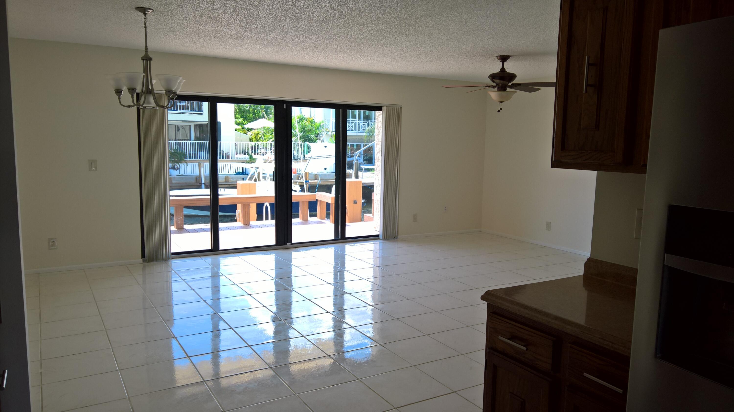 LAKE WORTH MARINER VLG - Residential