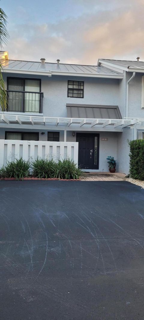 Photo of 718 NE 12th Terrace #3, Boynton Beach, FL 33435 (MLS # B26020023)