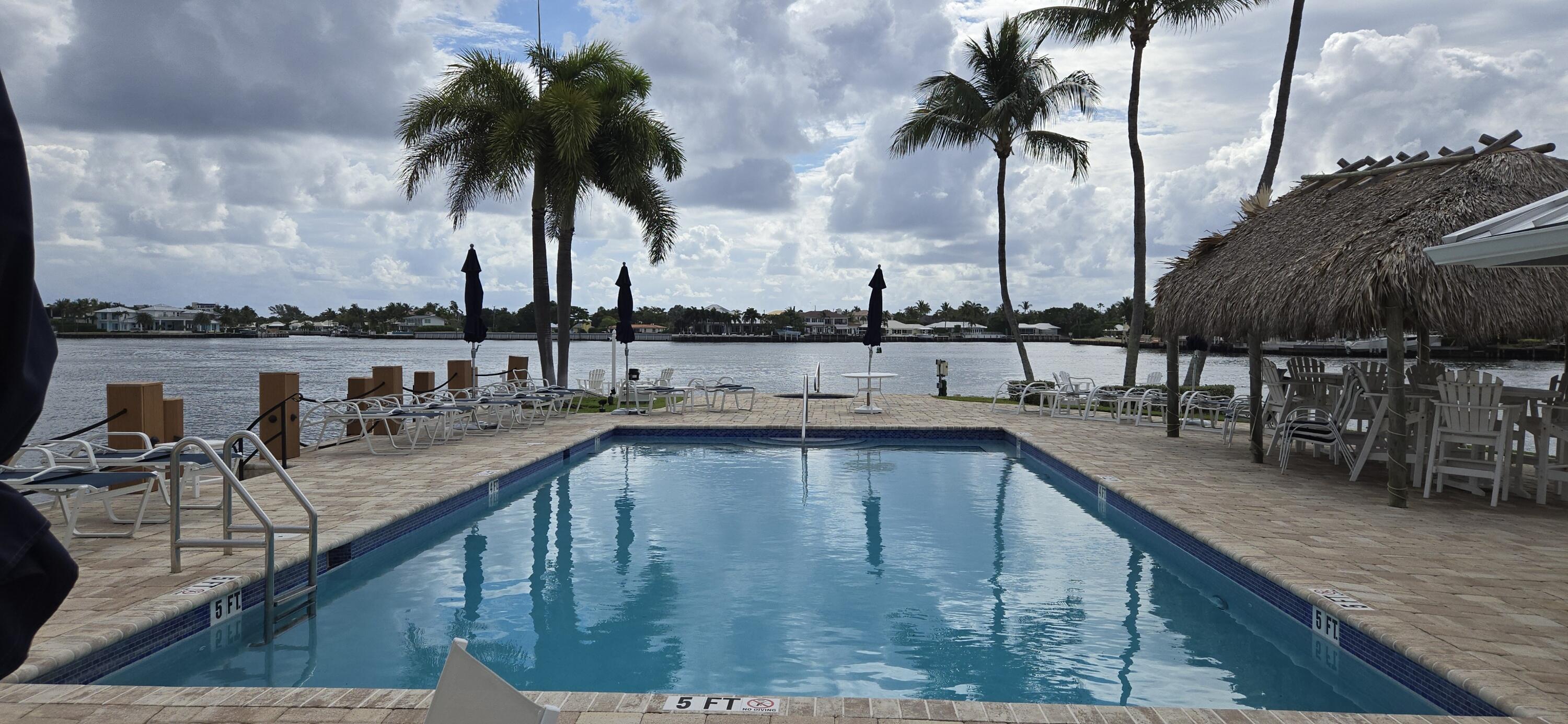 LAKE WORTH MARINER VLG - Residential