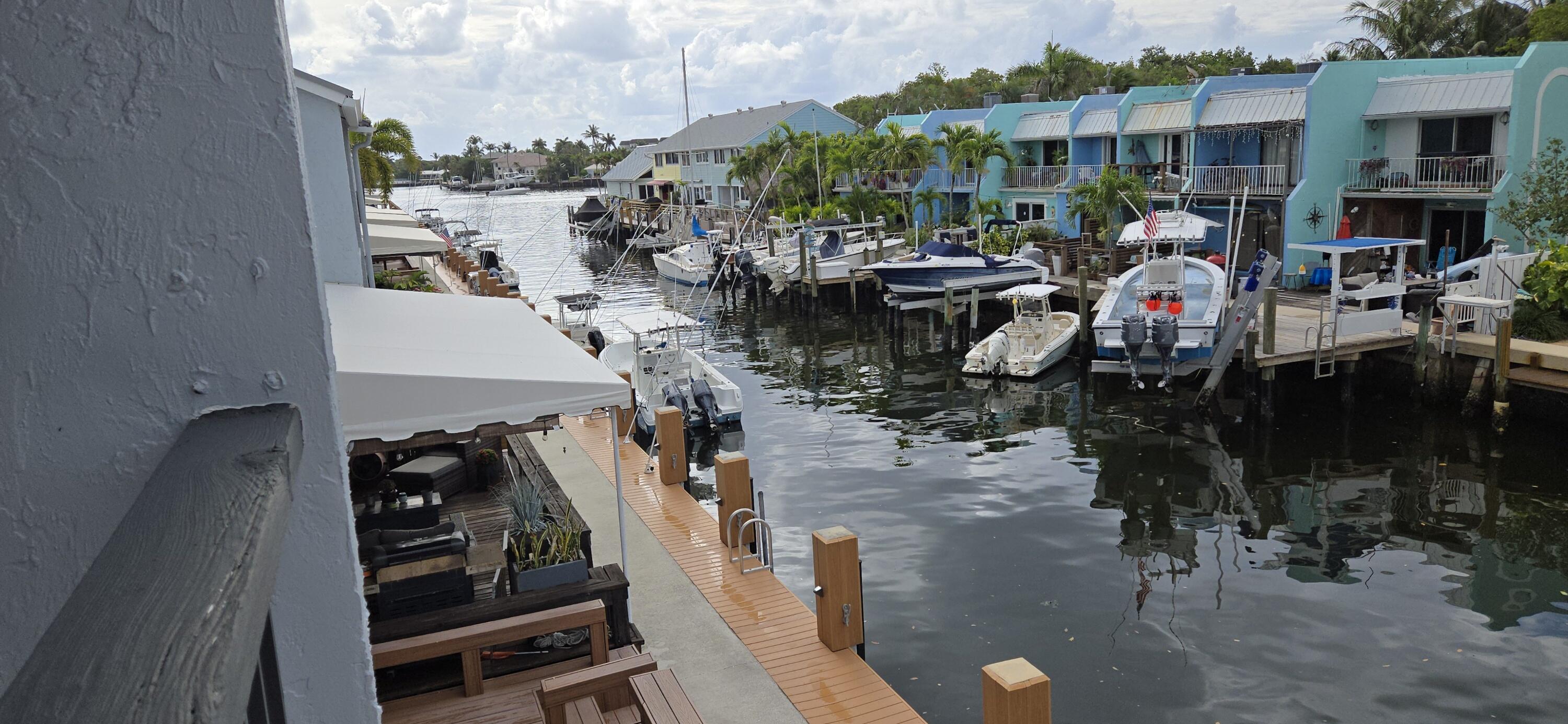 LAKE WORTH MARINER VLG - Residential