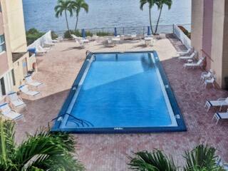 Palm Lake 1 Condo - Residential