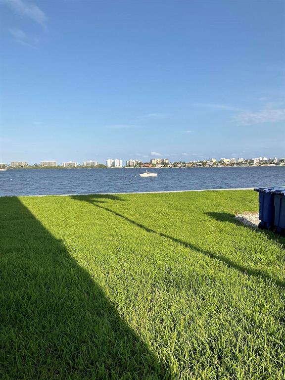 Palm Lake 1 Condo - Residential