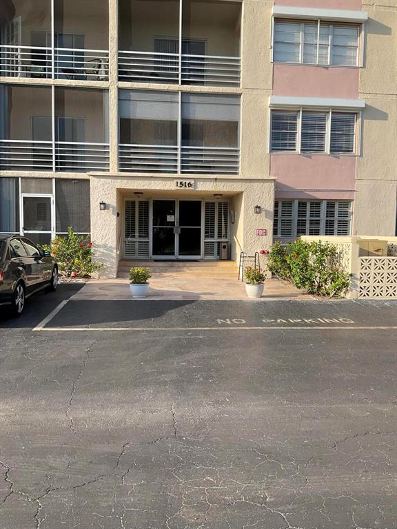 Palm Lake 1 Condo - Residential