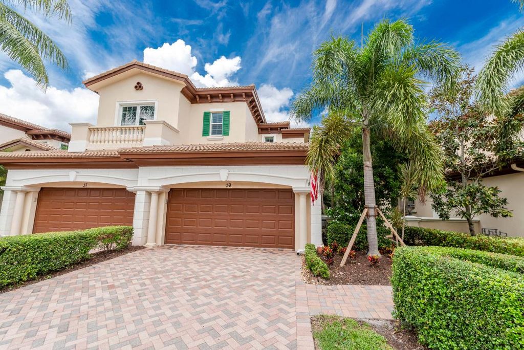 Photo of 115 Tresana Boulevard #39, Jupiter, FL 33478 (MLS # R10927969)