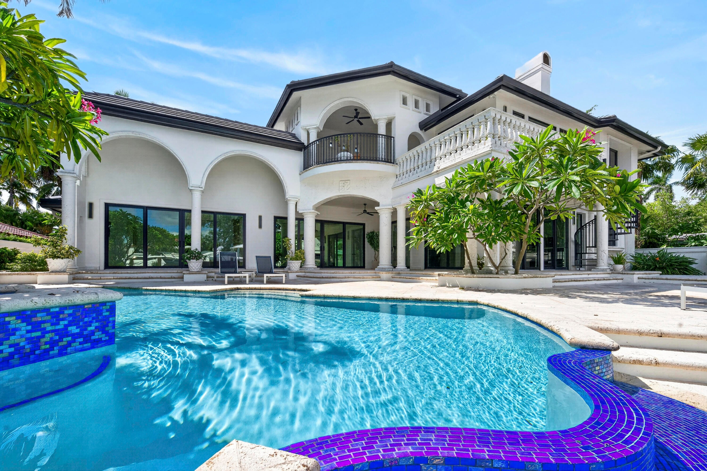 2561 LUCILLE Drive