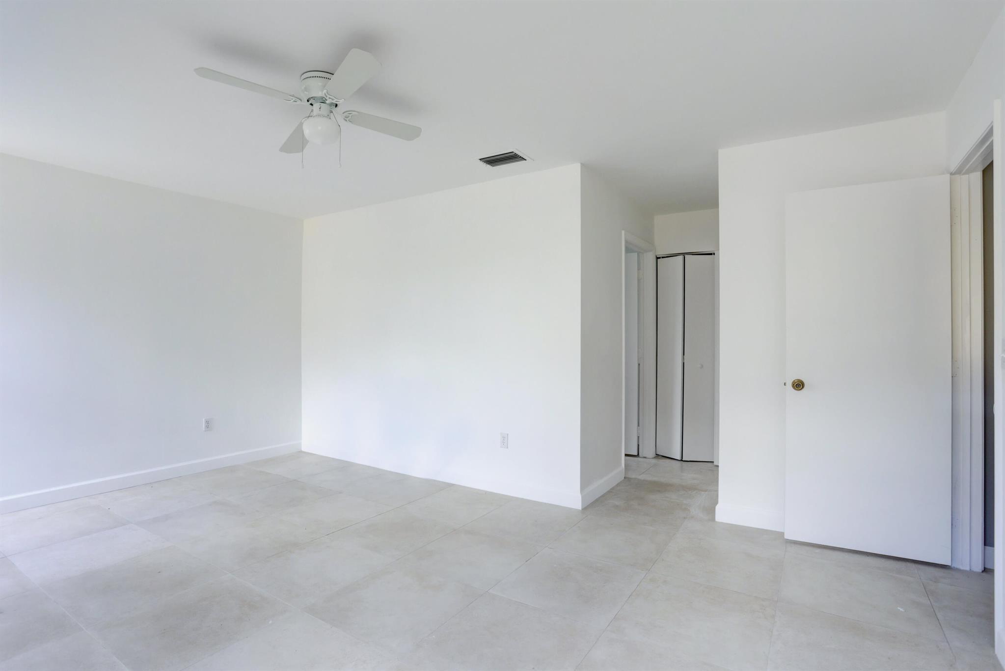 TOWNGATE - Residential Lease