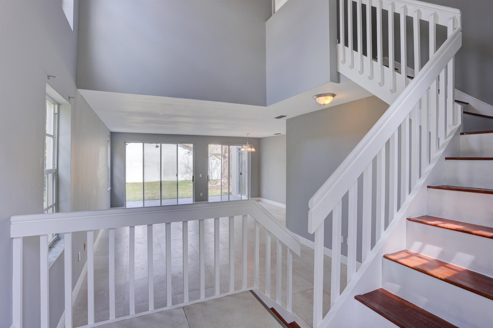 TOWNGATE - Residential Lease