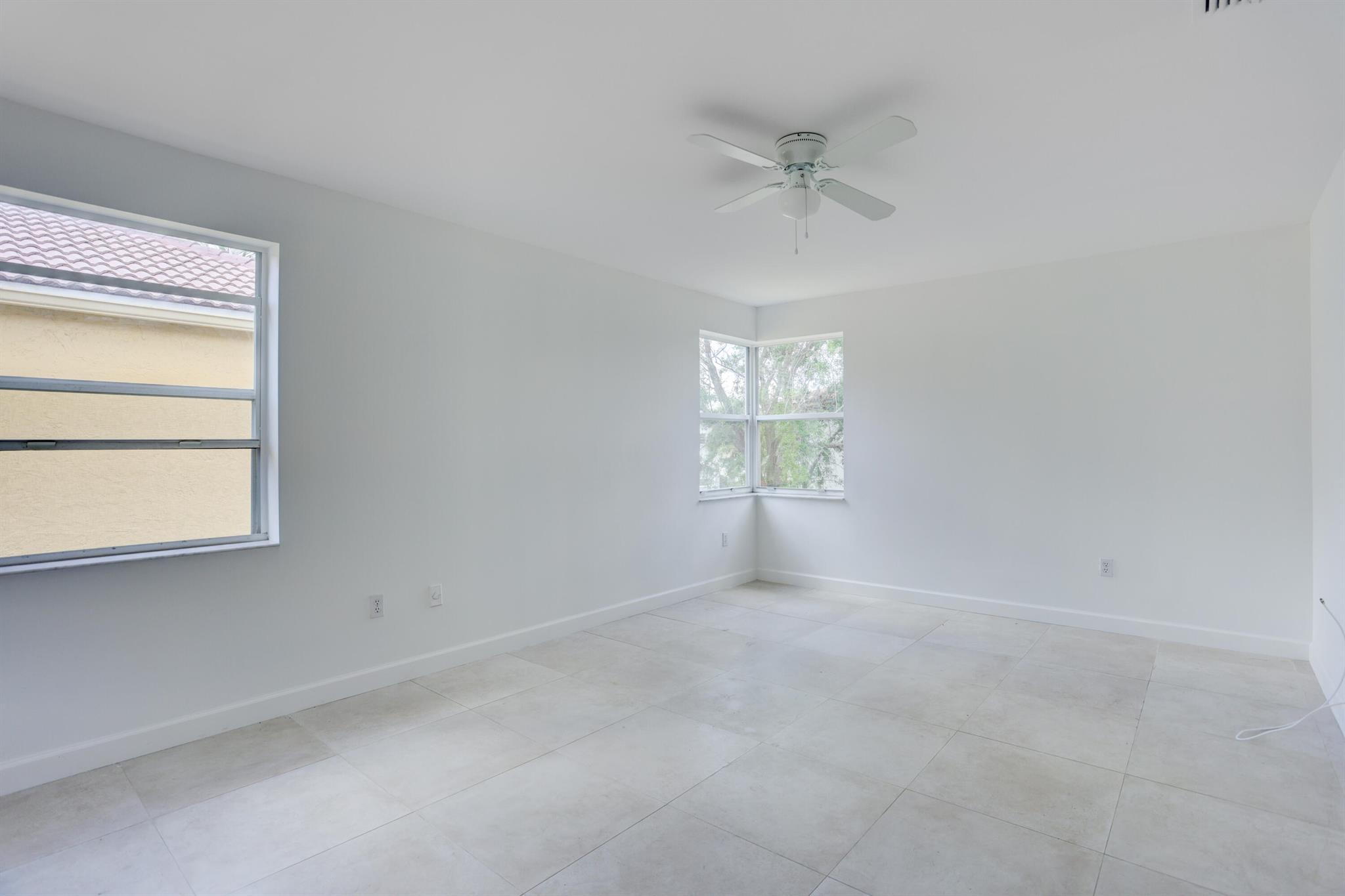 TOWNGATE - Residential Lease