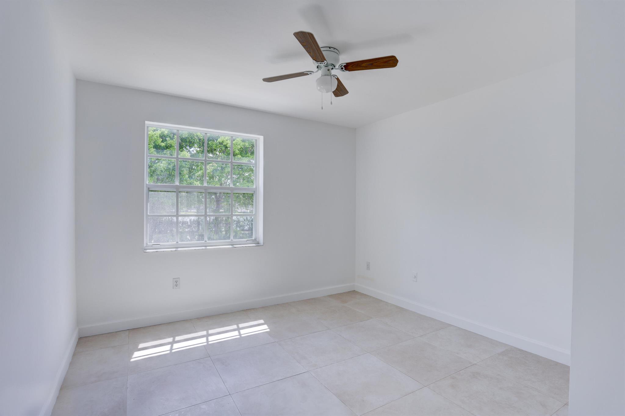 TOWNGATE - Residential Lease