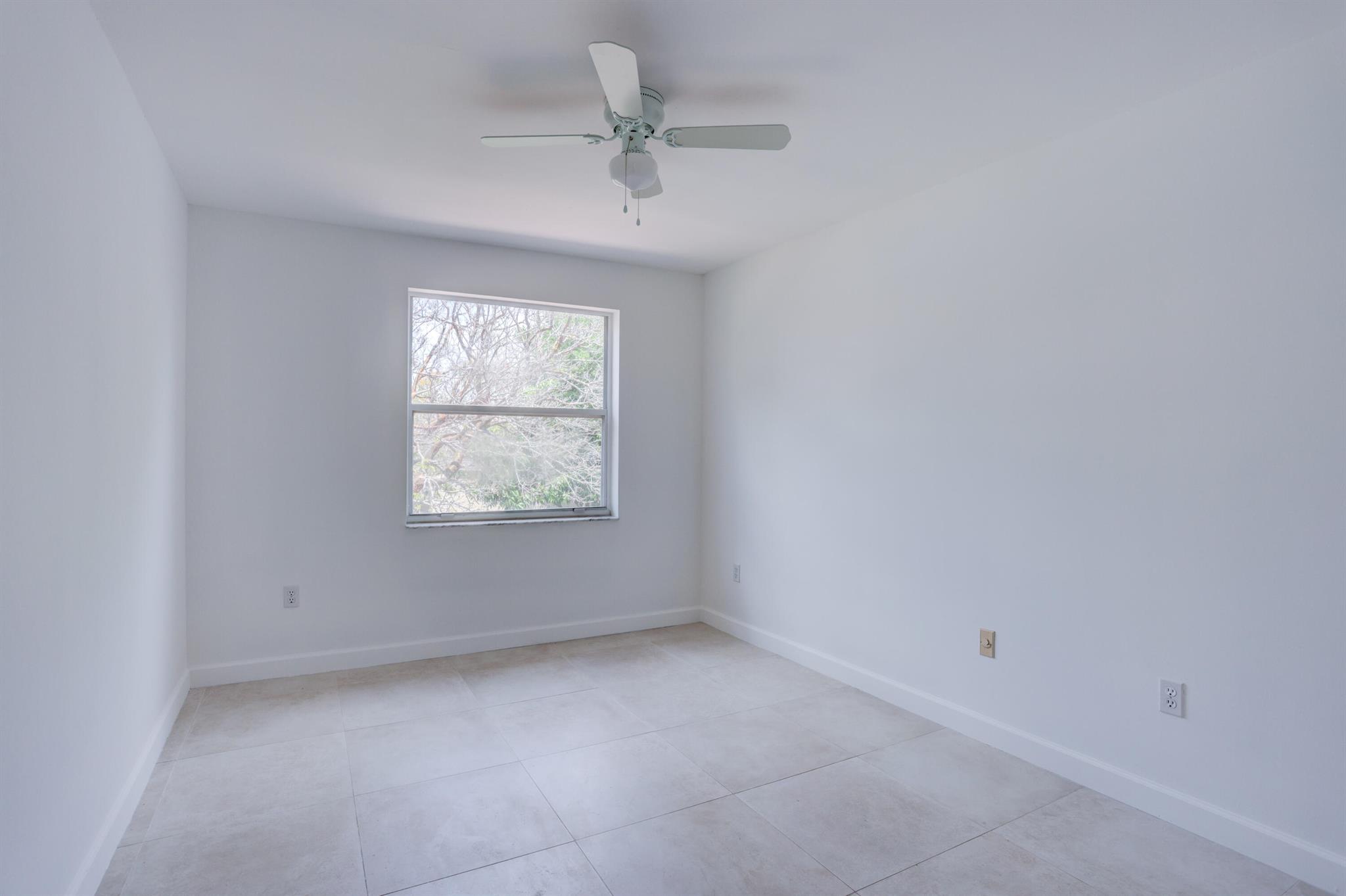 TOWNGATE - Residential Lease