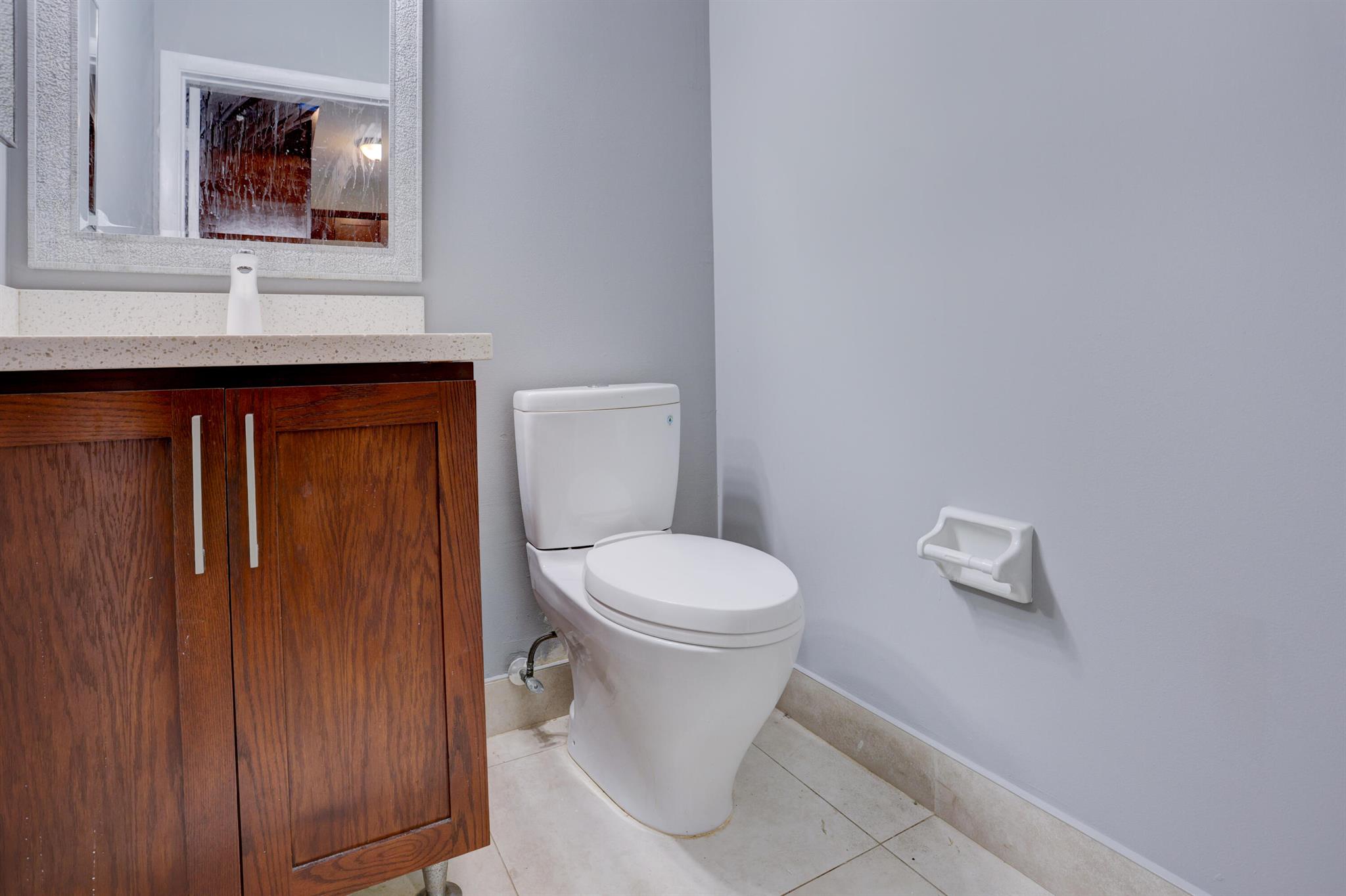 TOWNGATE - Residential Lease