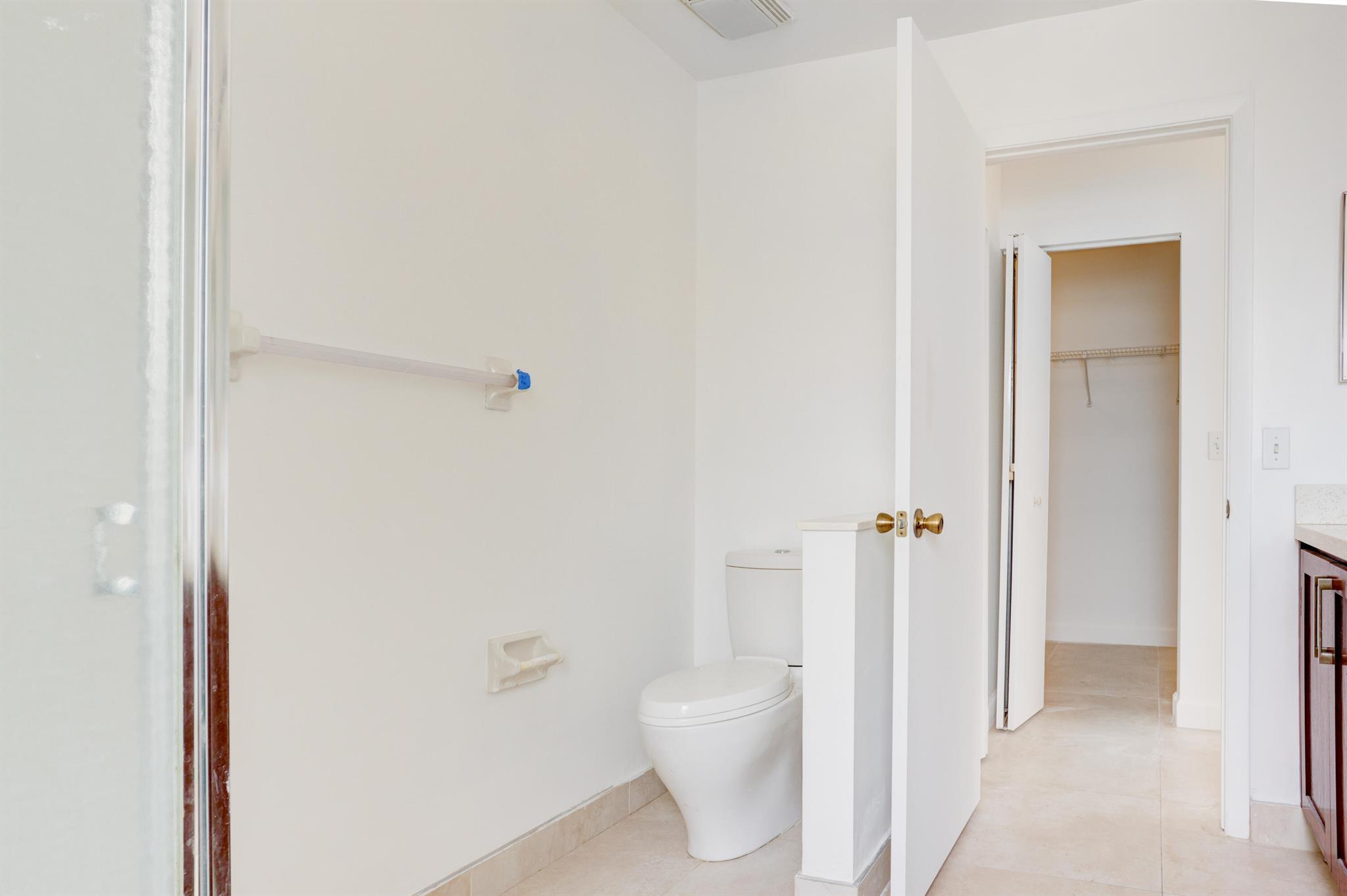 TOWNGATE - Residential Lease