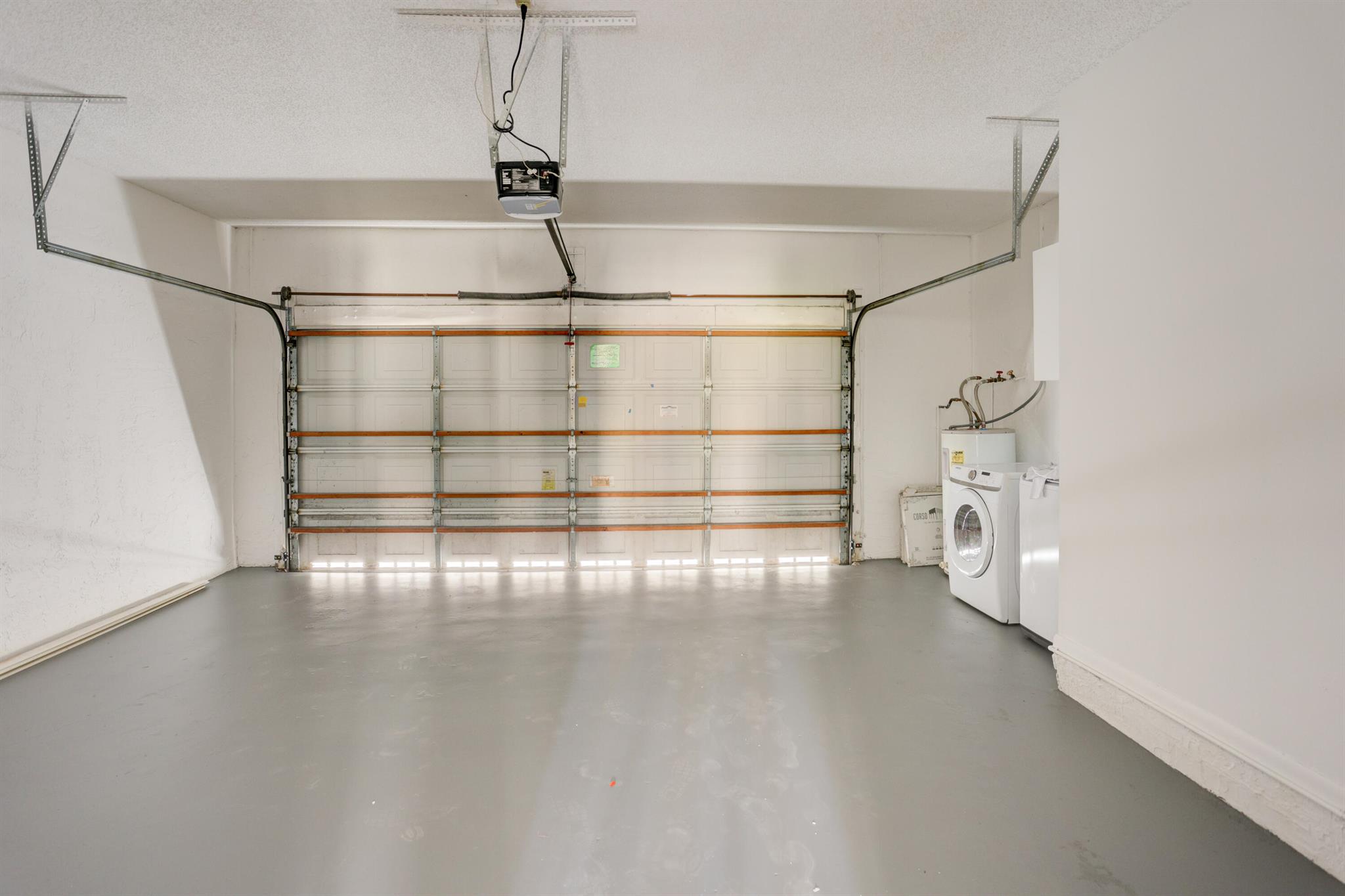 TOWNGATE - Residential Lease