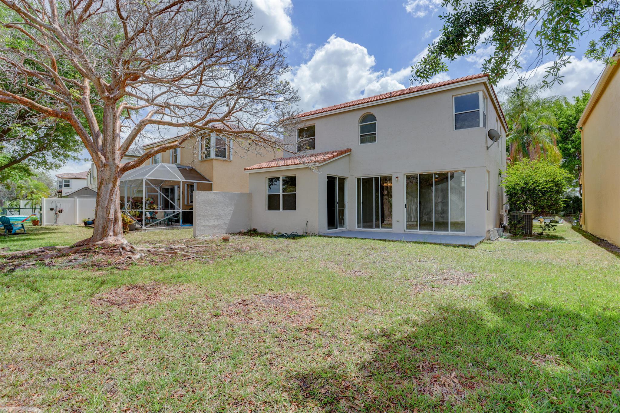 TOWNGATE - Residential Lease