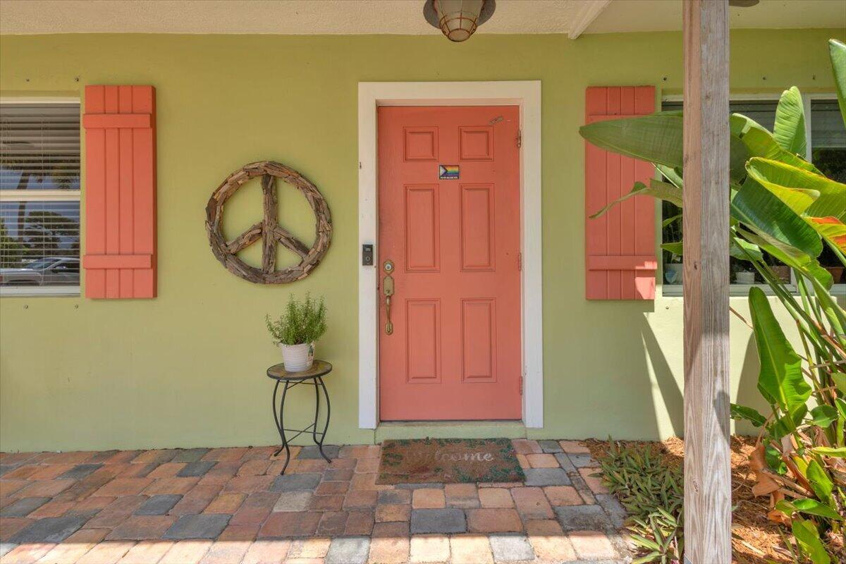 1121 SE ALAMANDA Lane