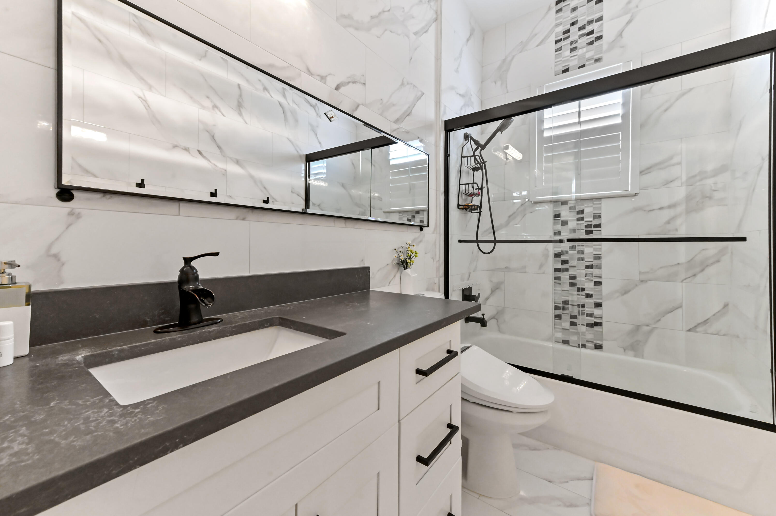 ANDROS ISLE - Residential