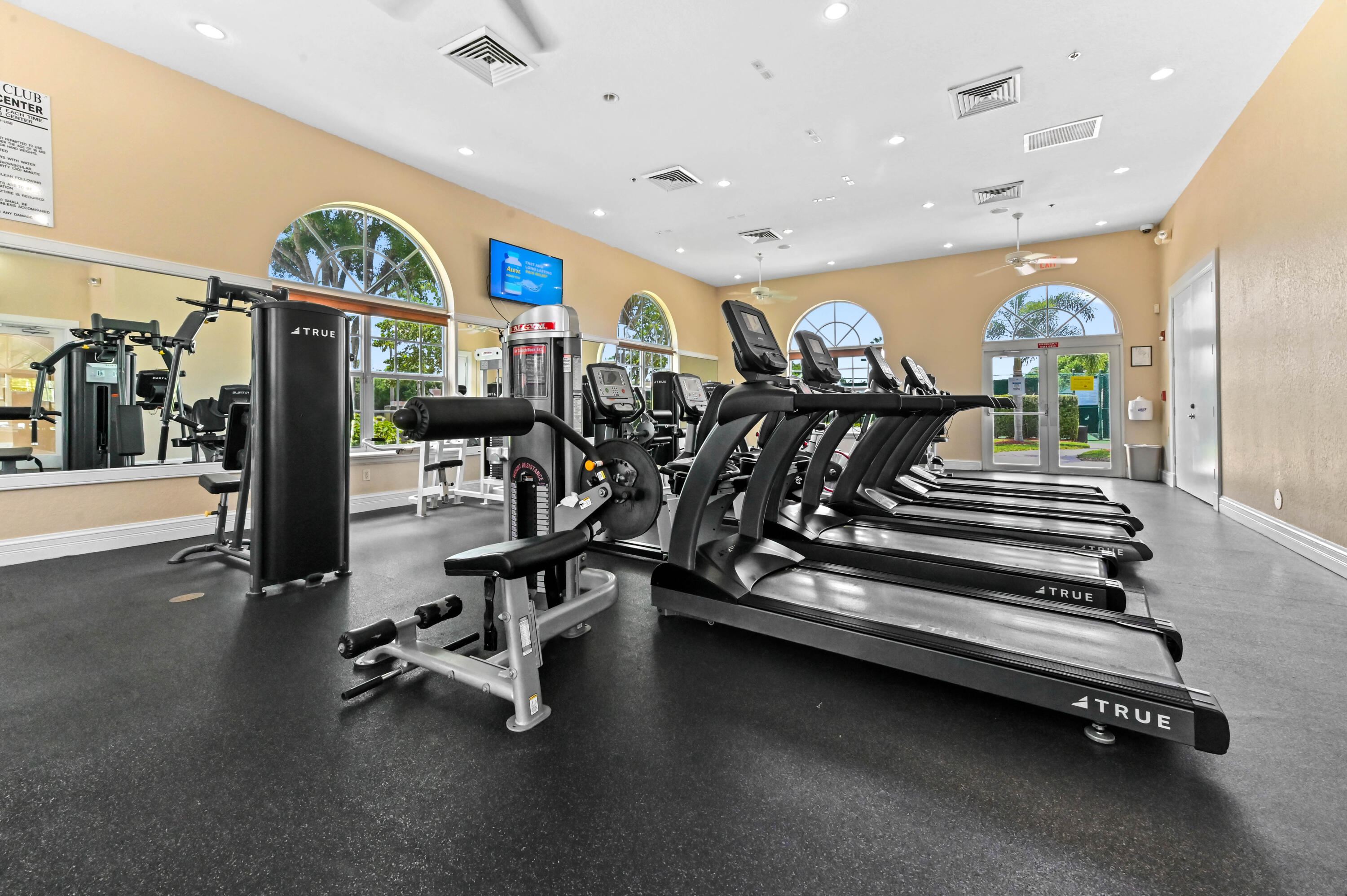 ANDROS ISLE - Residential