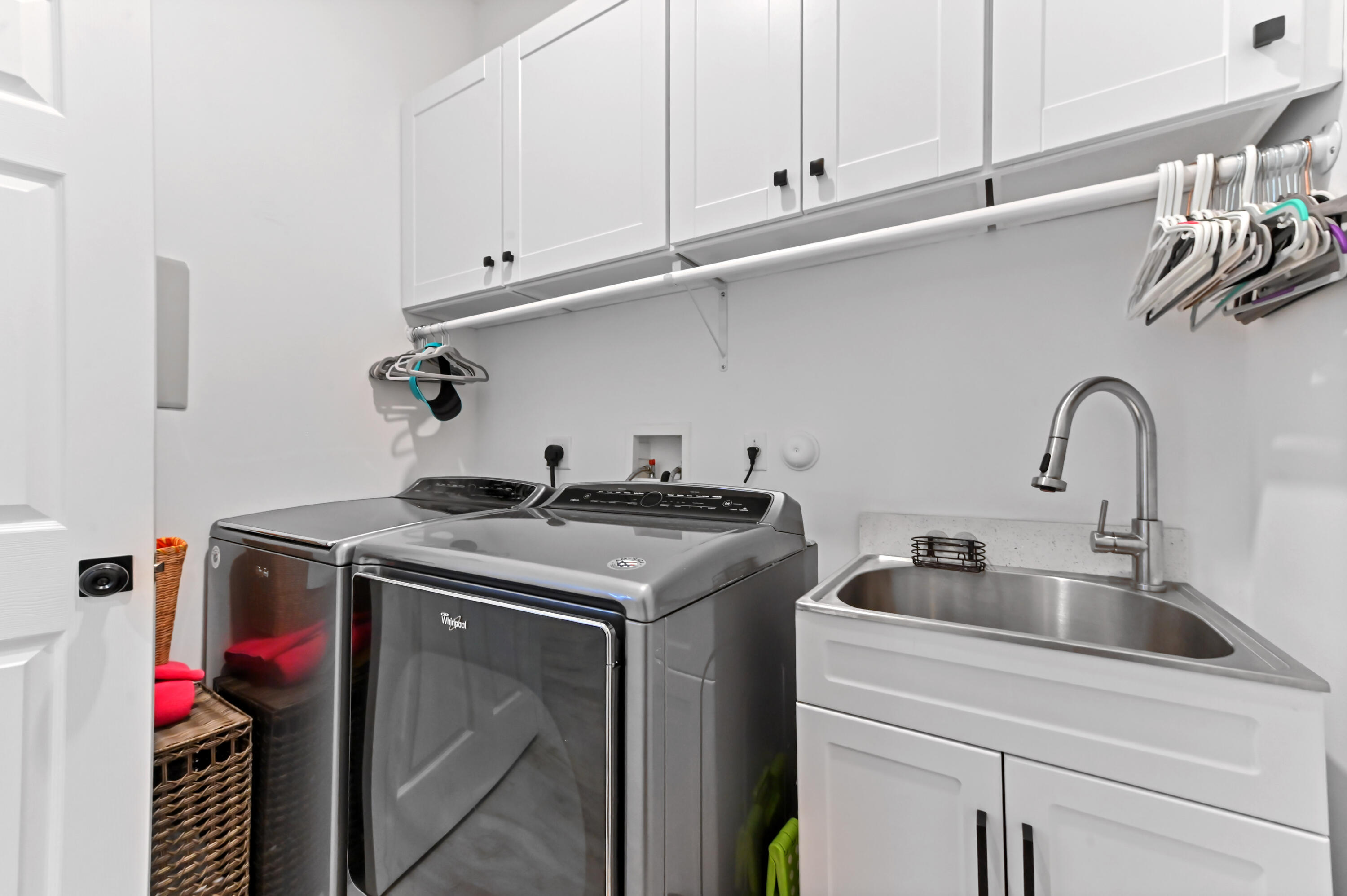 ANDROS ISLE - Residential