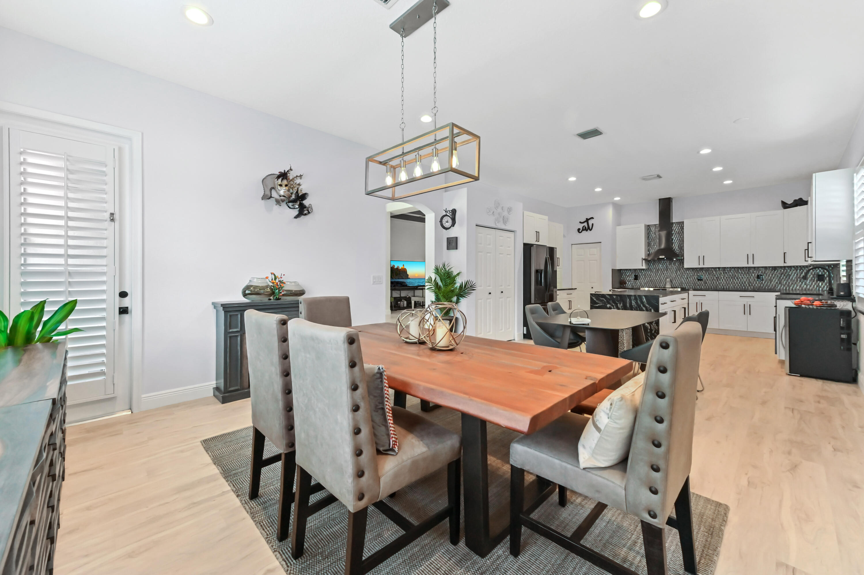 ANDROS ISLE - Residential