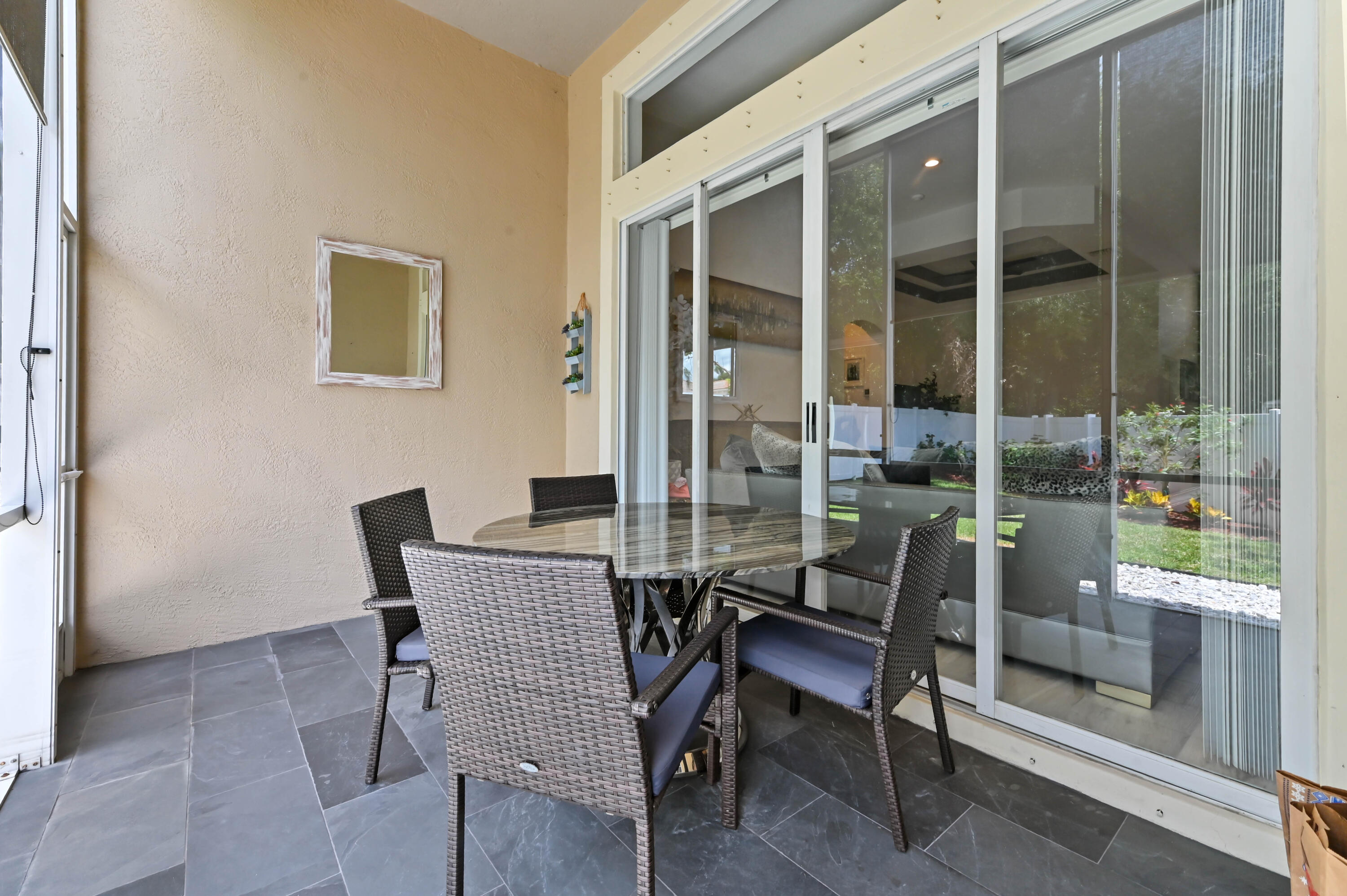 ANDROS ISLE - Residential