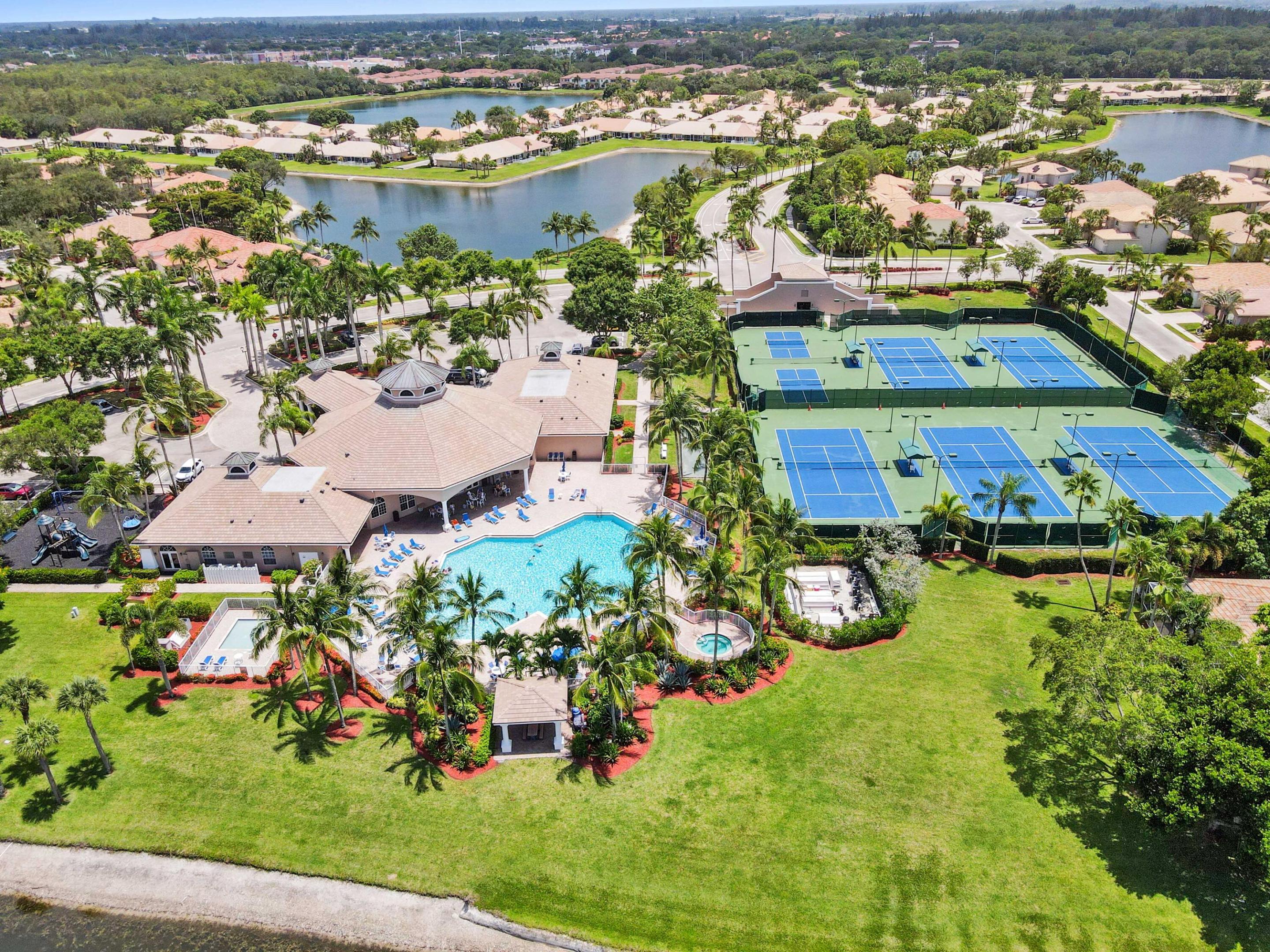 ANDROS ISLE - Residential