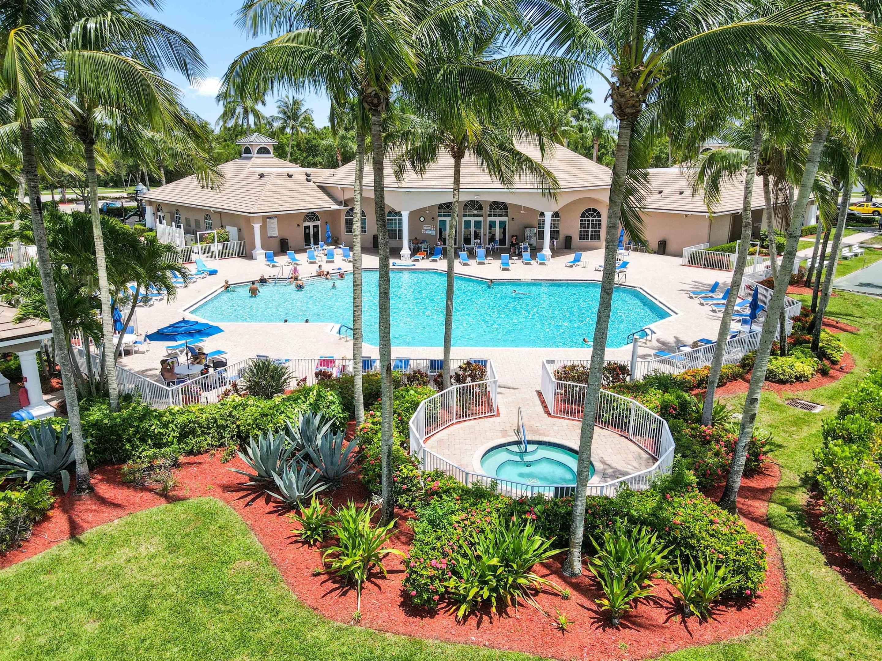 ANDROS ISLE - Residential