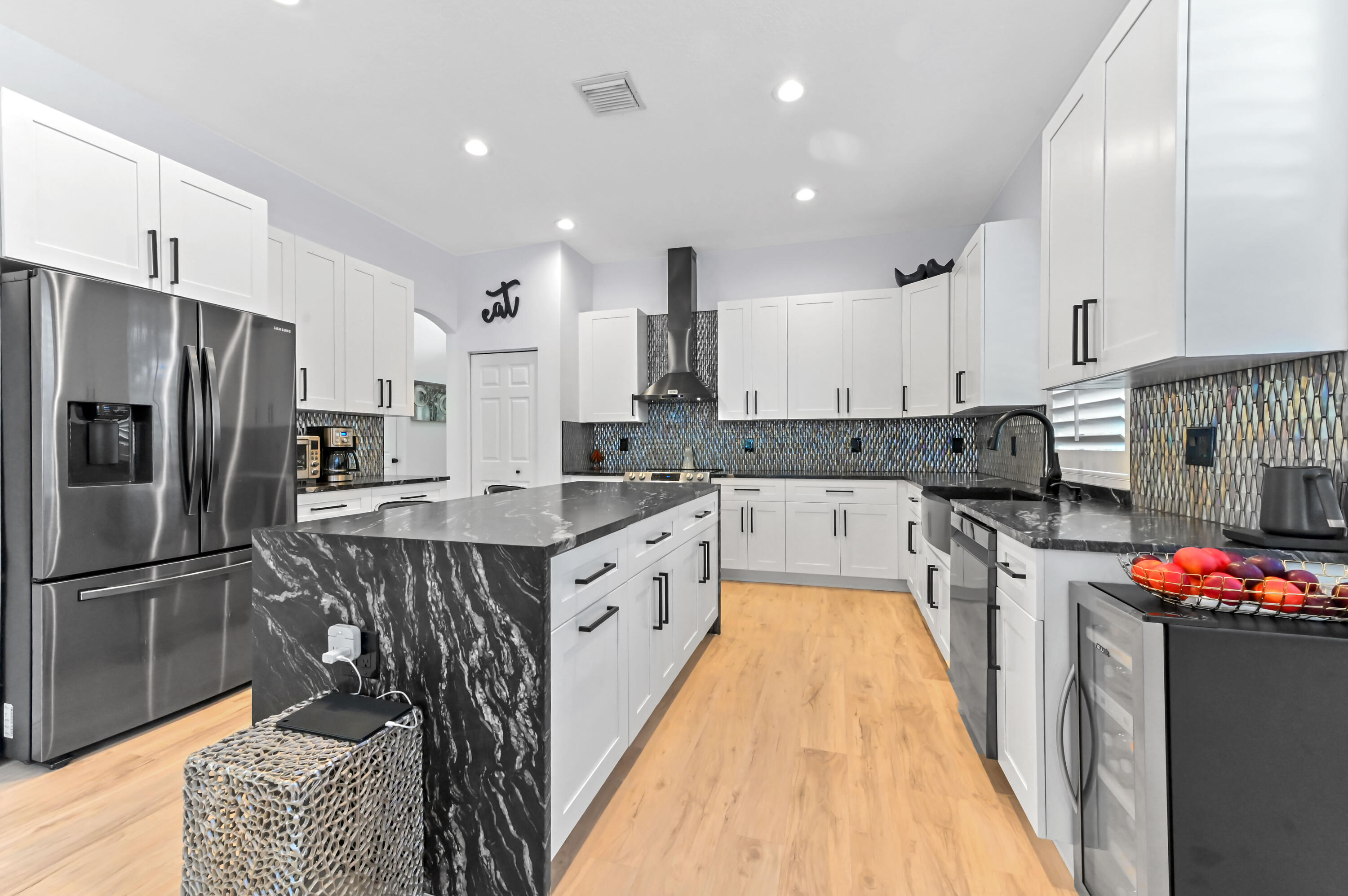 ANDROS ISLE - Residential