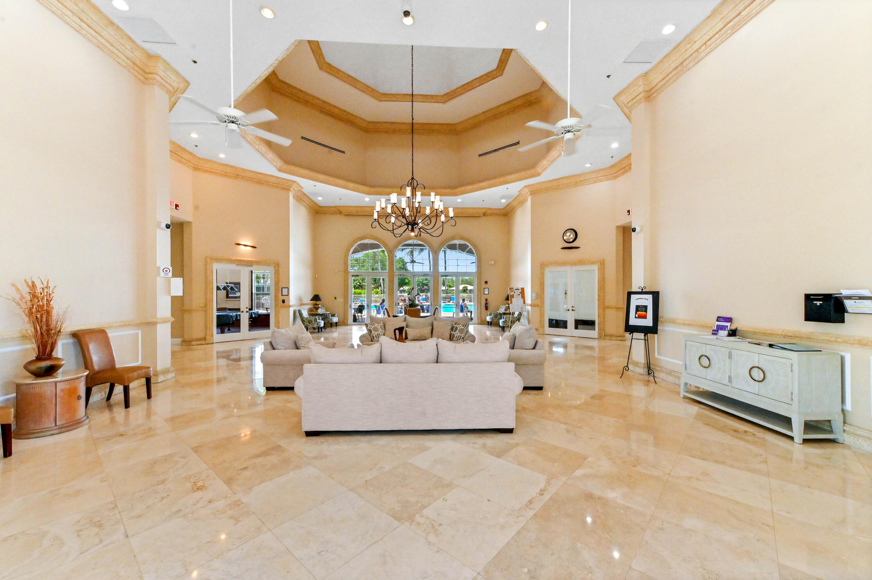 ANDROS ISLE - Residential