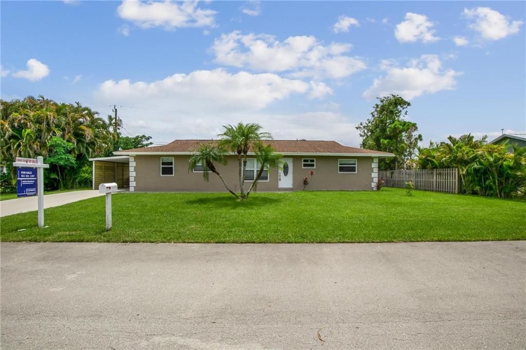 Photo of 9200 Palladium Pl, Lake Worth Beach, FL 33467 (MLS # F10292304)