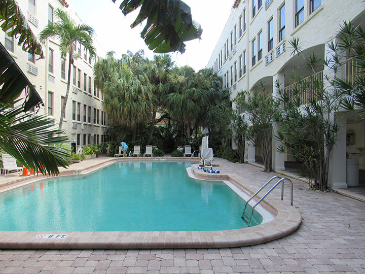 Palm Beach Hotel - Residential