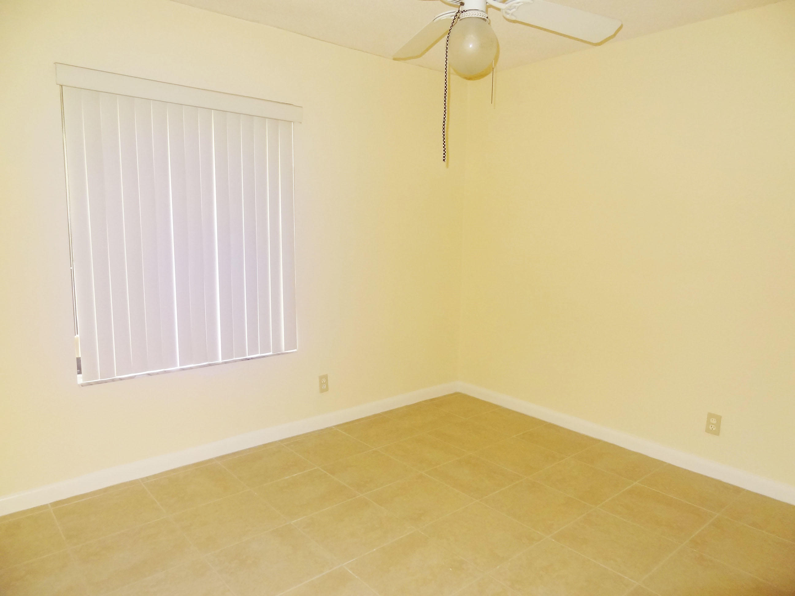 COUNTRY FAIR - Residential Lease