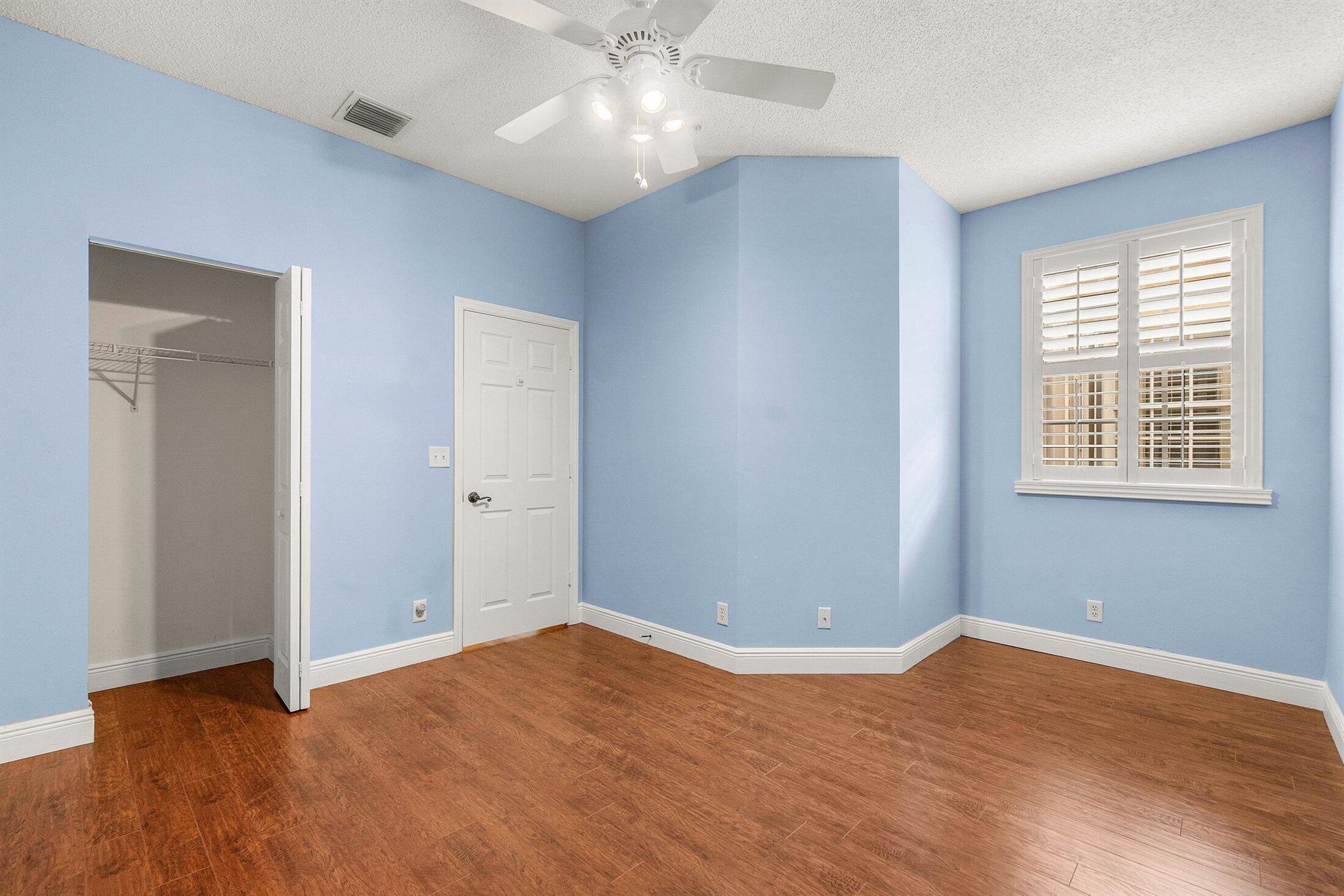 TEQUESTA TRACE CONDO - Residential